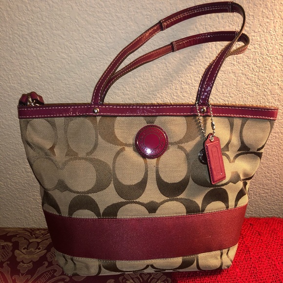 💖Coach Magenta & Tan Signature Handbag💖 - Picture 1 of 8